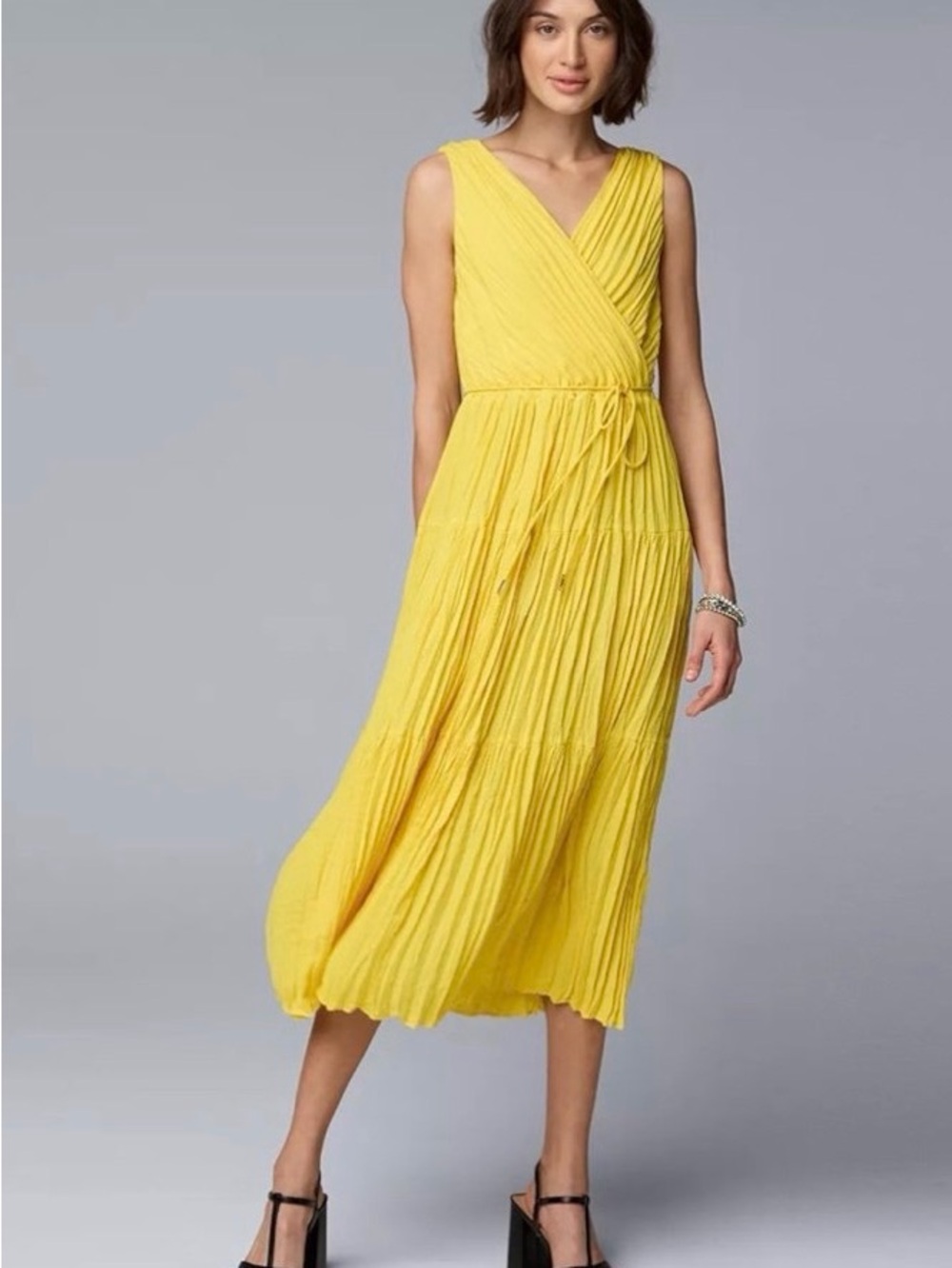 Simply Vera Vera Wang Yellow Pleated V-Neck Midi Dress